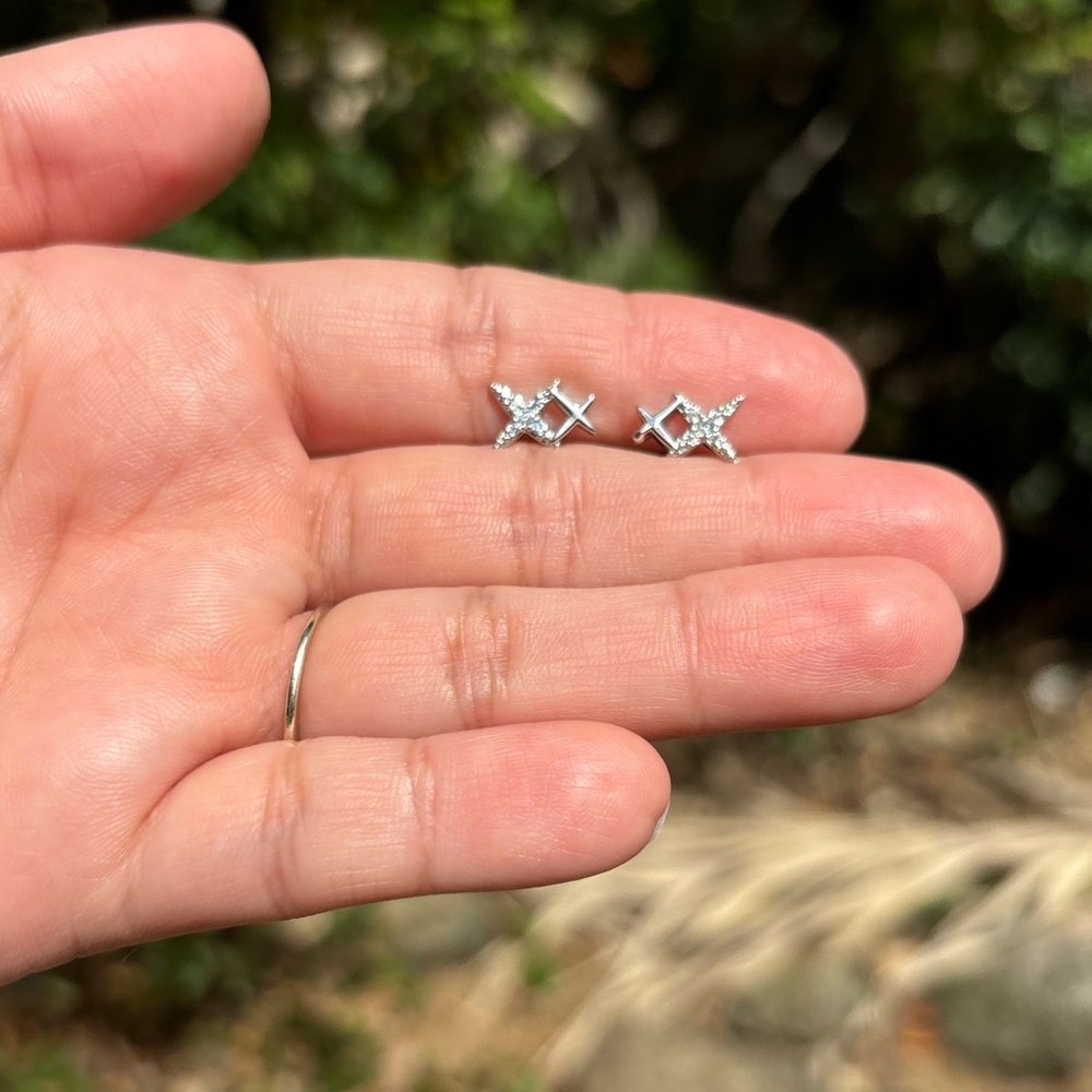 18K White Gold Plated Stainless Steel Diamond Star Stud Earrings